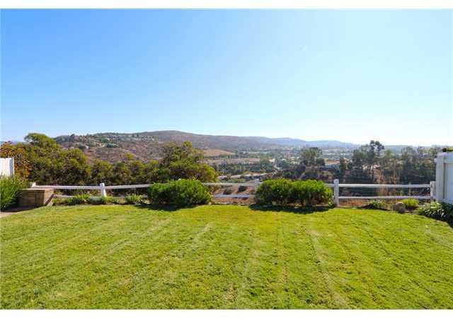 9044 Capcano Road San Diego, CA 92126 - Photo 15 of 18