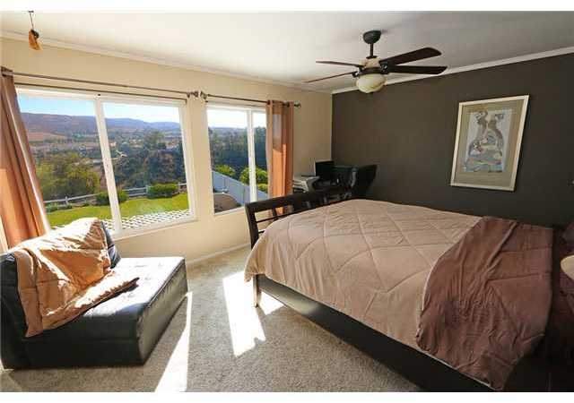 9044 Capcano Road San Diego, CA 92126 - Photo 10 of 18
