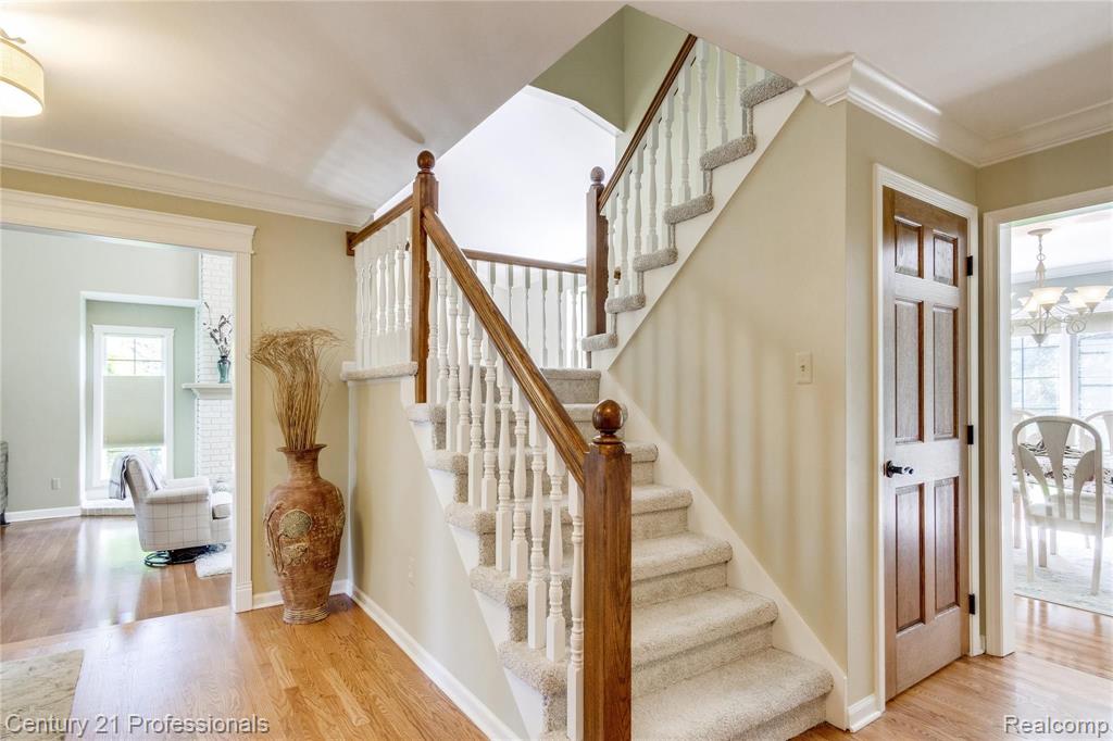 571 Augusta Drive Rochester Hills, MI 48309 - Photo 17 of 42