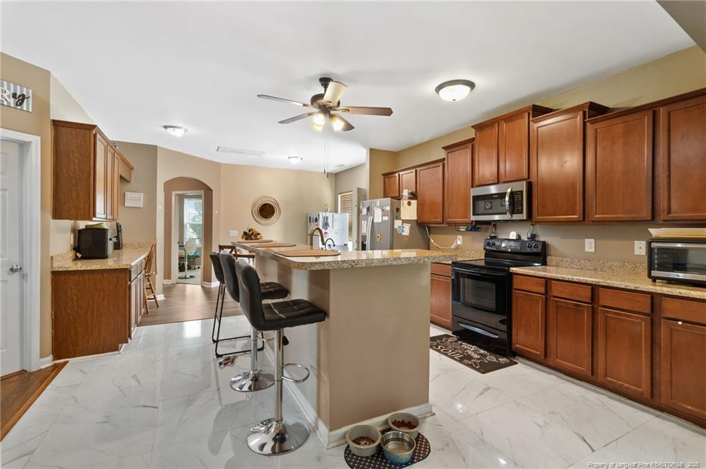 40 Sedgefield Lane Spring Lake, NC 28390 - Photo 4 of 43 Kitchen