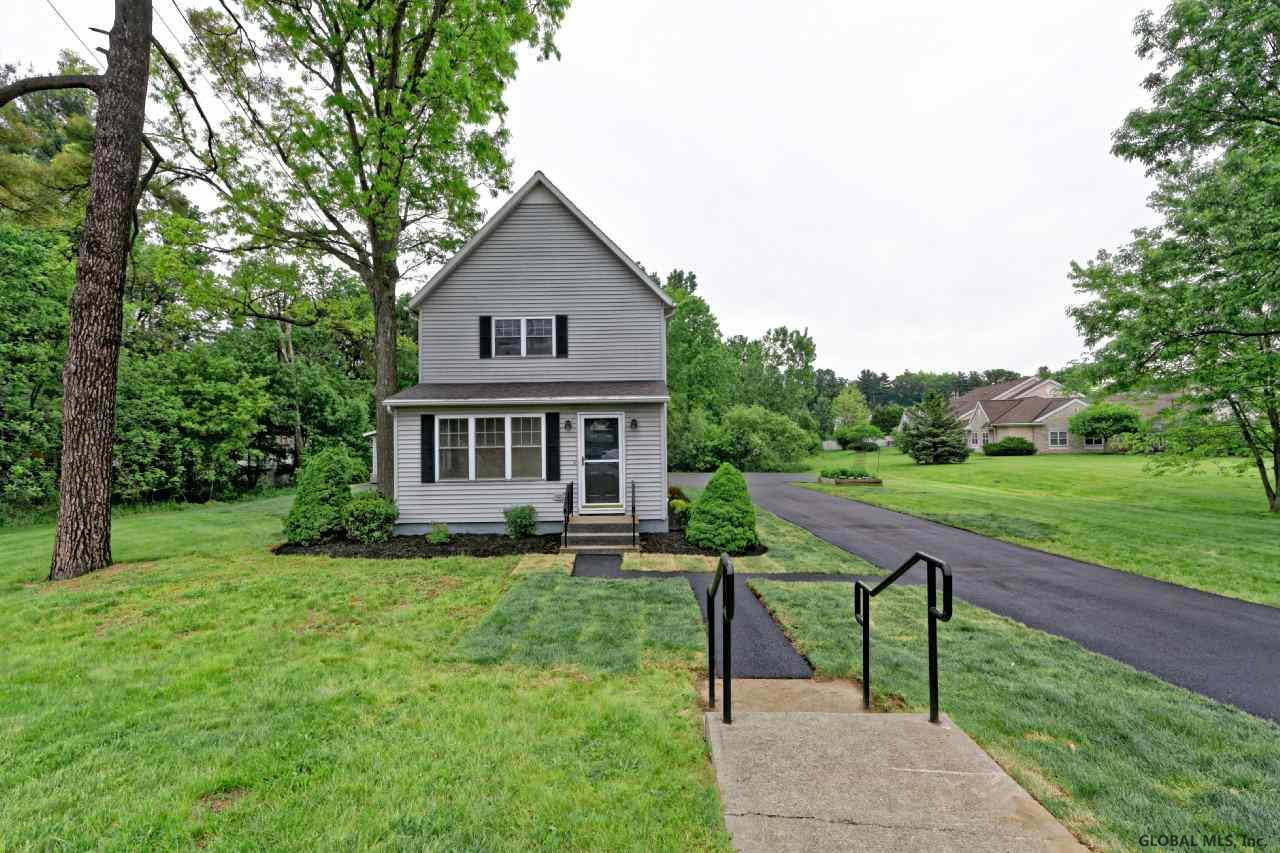 2841 Troy Schenectady Road Niskayuna, NY 12309 - Photo 1 of 25 Photo 1