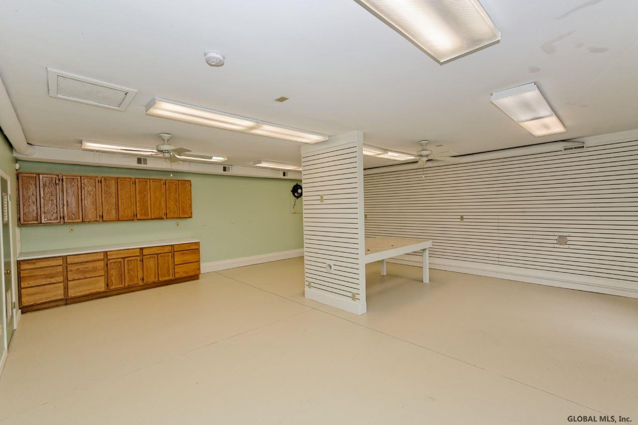 2841 Troy Schenectady Road Niskayuna, NY 12309 - Photo 20 of 25 Photo 20