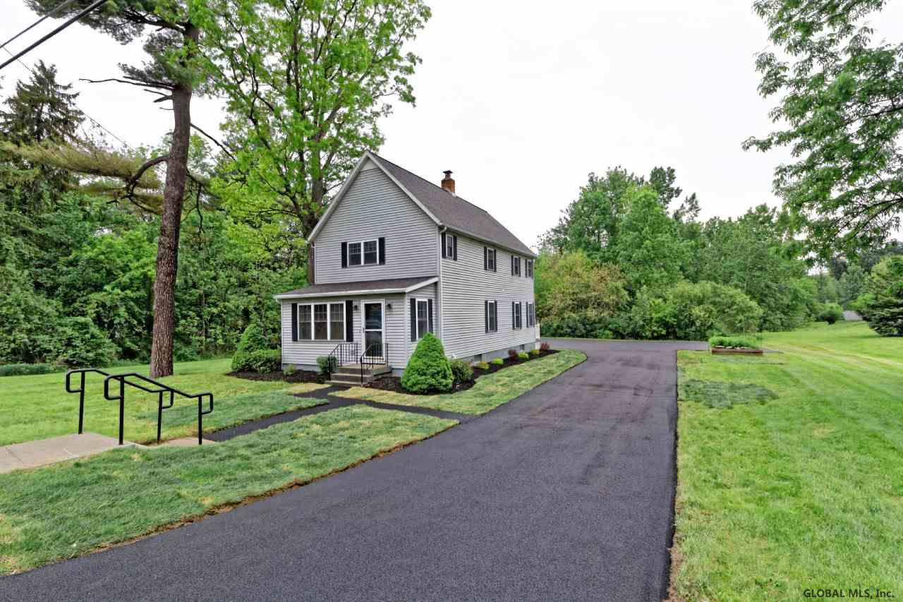 2841 Troy Schenectady Road Niskayuna, NY 12309 - Photo 6 of 25 Photo 6