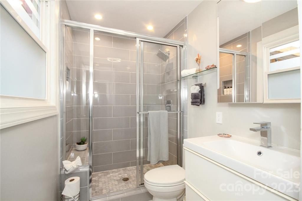 801 Fairbanks Road Charlotte, NC 28210 - Photo 18 of 39