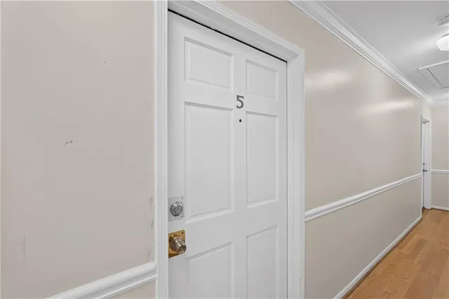 $1,000 | 11 Peachtree Hills Avenue Northeast, Unit B5, Atlanta, GA 30305