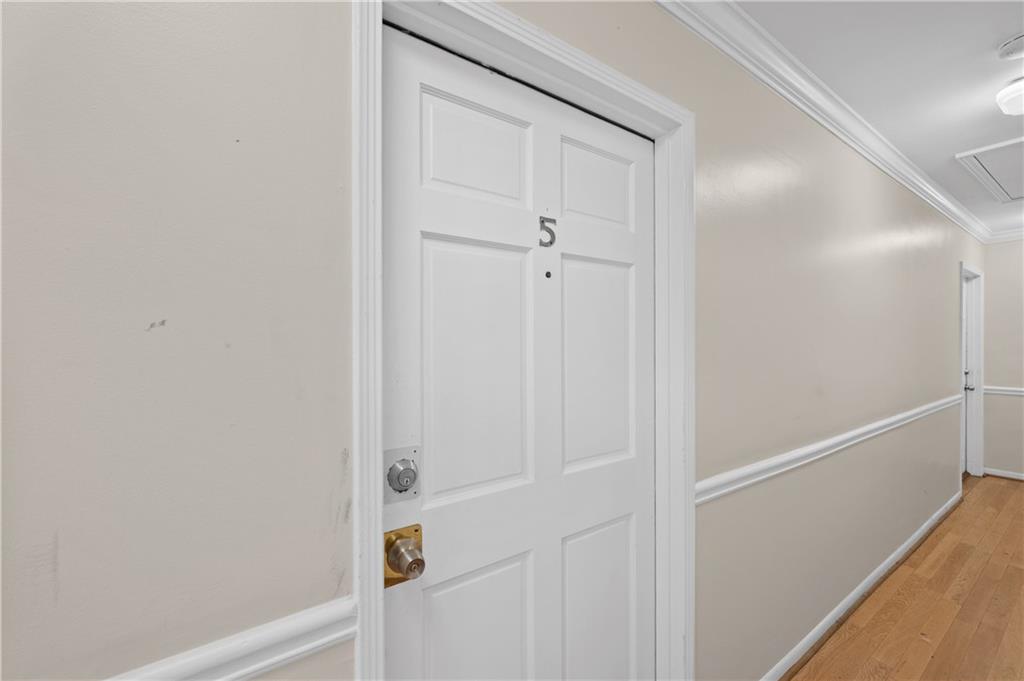 11 Peachtree Hills Avenue Northeast, Unit B5 Atlanta, GA 30305 - Photo 1 of 11