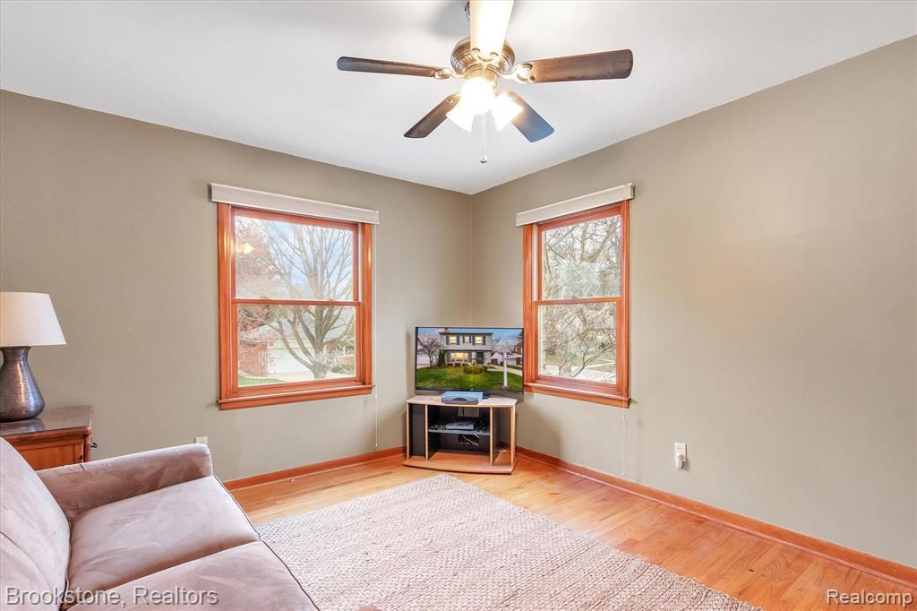 102 Maplefield Road Pleasant Ridge, MI 48069 - Photo 18 of 41