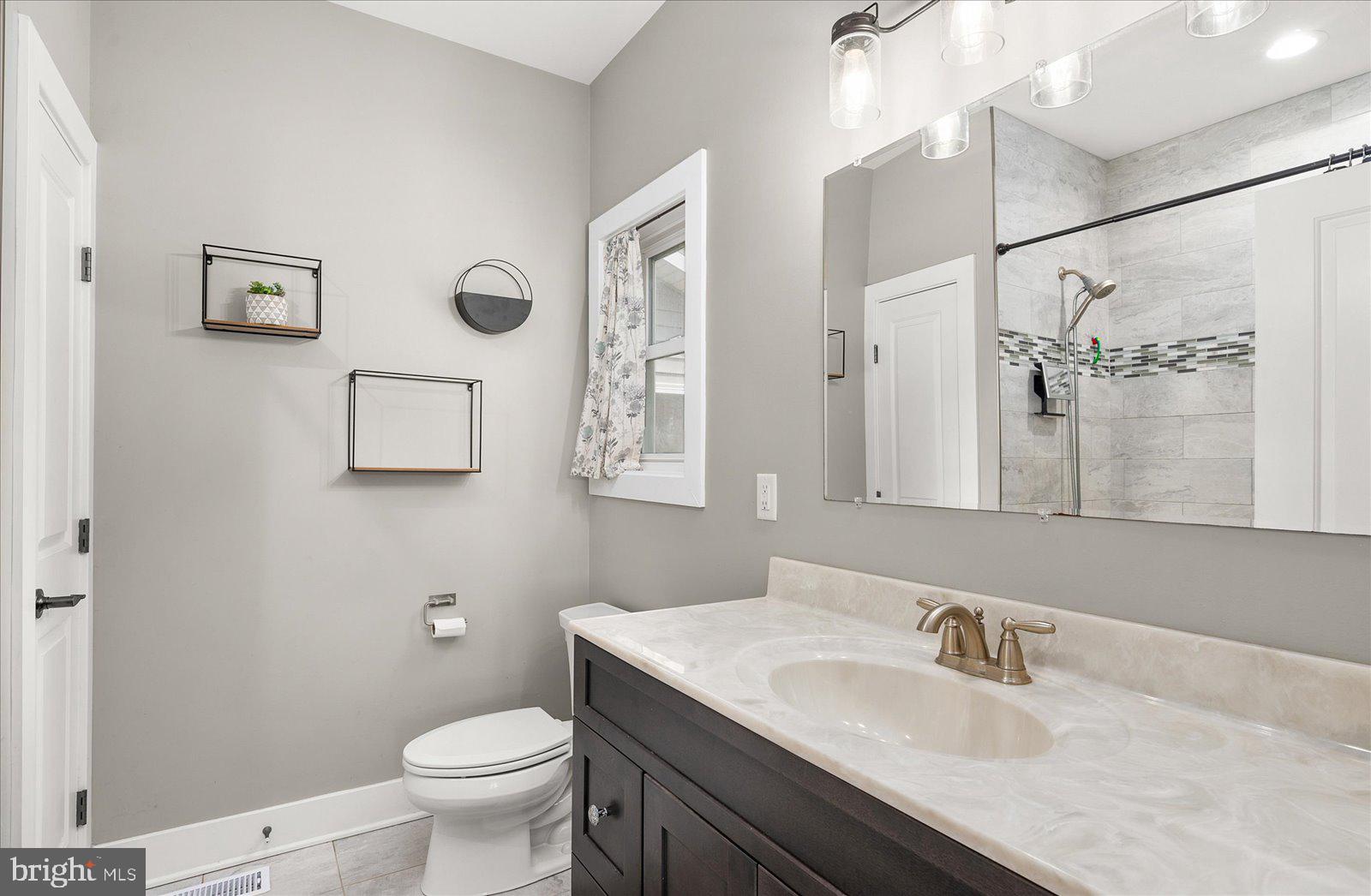 6996 Powellville Road Willards, MD 21874 - Photo 31 of 61 Master bathroom