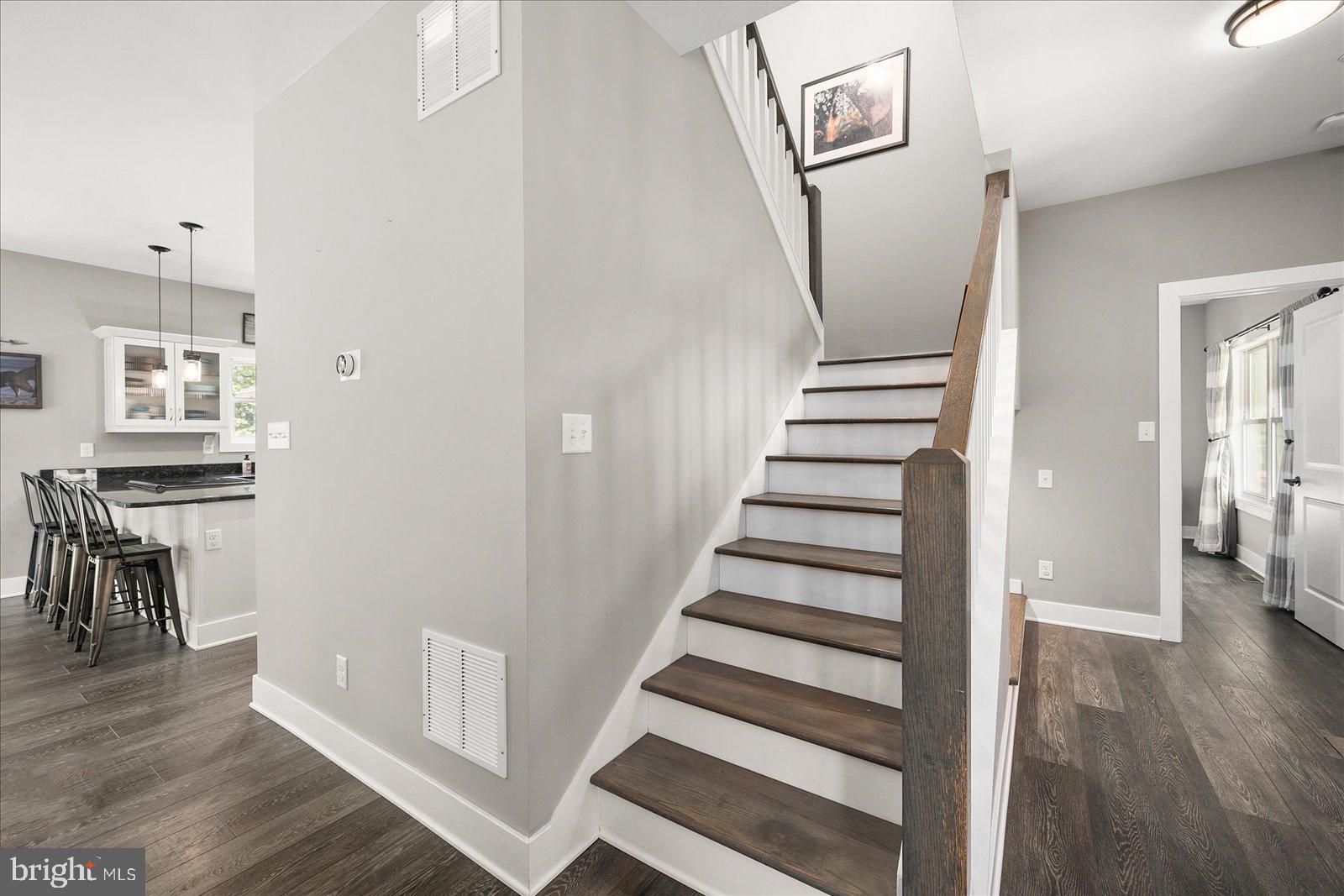 6996 Powellville Road Willards, MD 21874 - Photo 33 of 61 Oak tread staircase