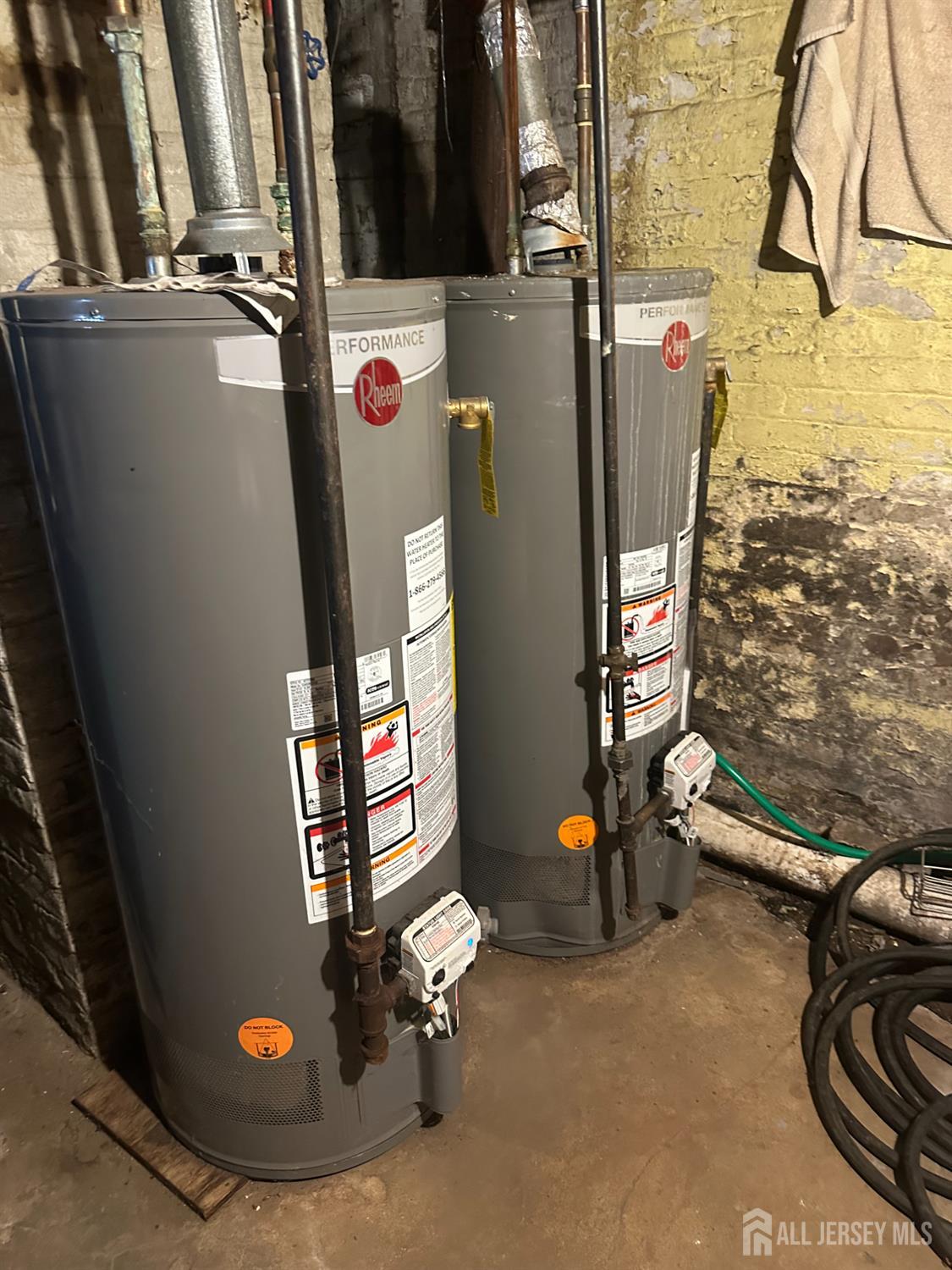 267 Handy Street New Brunswick, NJ 08901 - Photo 7 of 8