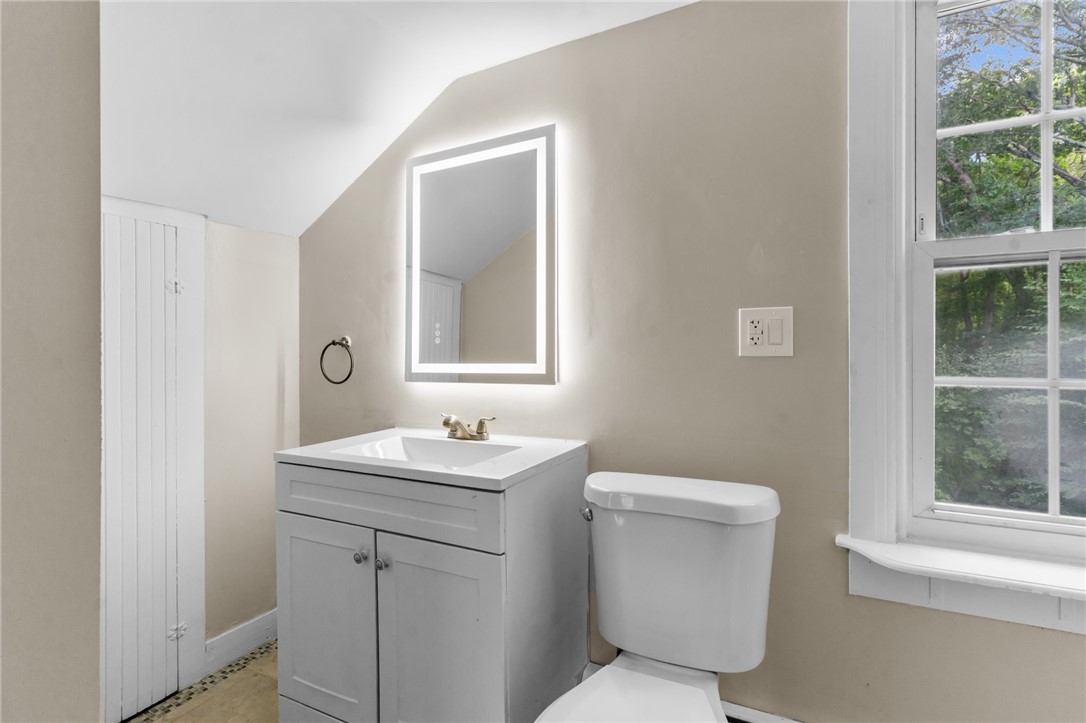 2 Arcade Street Johnston, RI 02919 - Photo 12 of 19