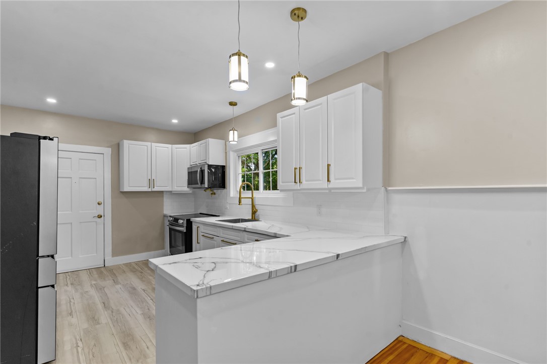 2 Arcade Street Johnston, RI 02919 - Photo 4 of 19