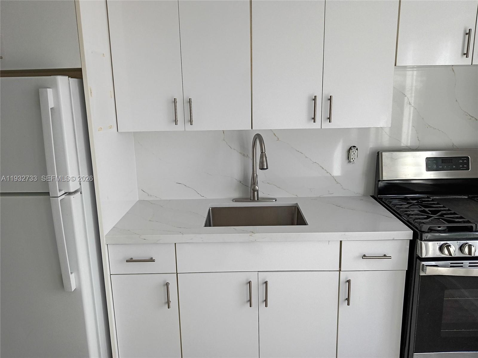 3200 Mary Street, Unit 7 Miami, FL 33133 - Photo 6 of 14