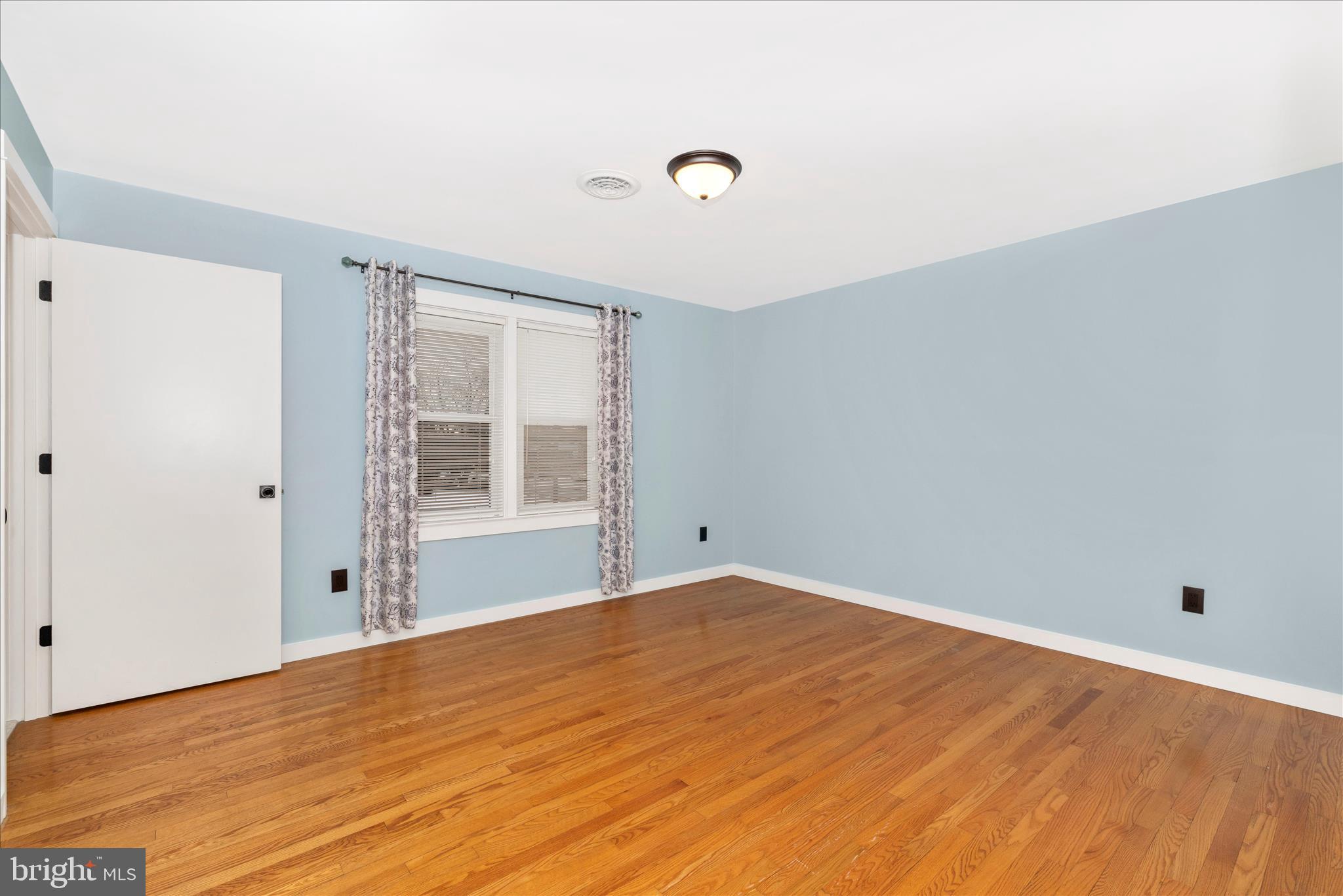 215 Broad Street Middletown, MD 21769 - Photo 19 of 56 a view of an empty room