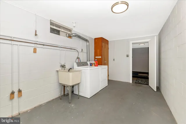 $570,000 | 215 Broad Street, Middletown, MD 21769