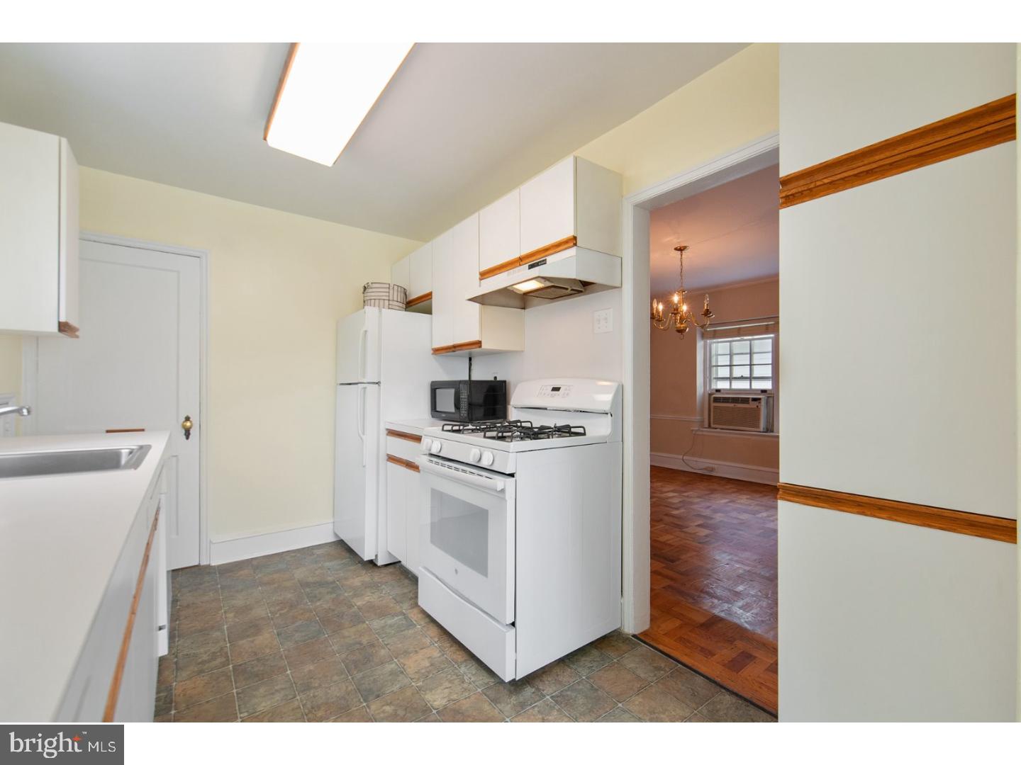 216 Rockglen Road Wynnewood, PA 19096 - Photo 8 of 22 Kitchen
