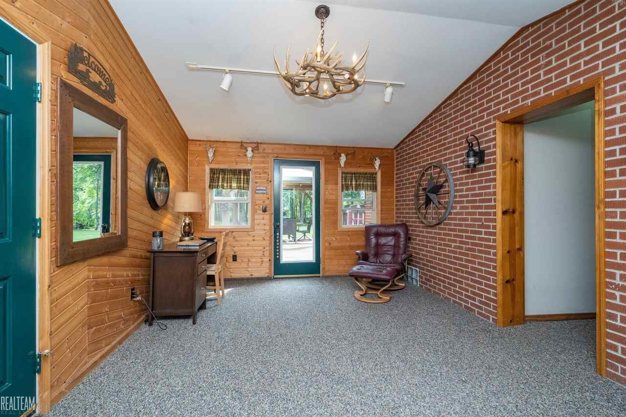 5700 Crooked Lake Road Howell, MI 48843 - Photo 9 of 36 50053938-8.JPG