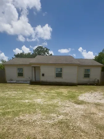 $399,000 | 210 Vista Road, Pasadena, TX 77504