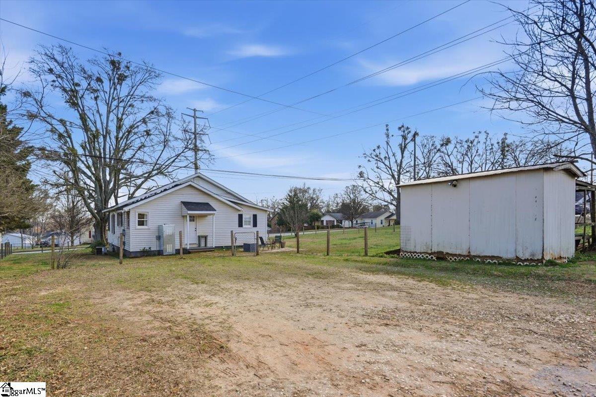 17 1st Street Inman, SC 29349 - Photo 13 of 31 Parking Pad located at the back of the house