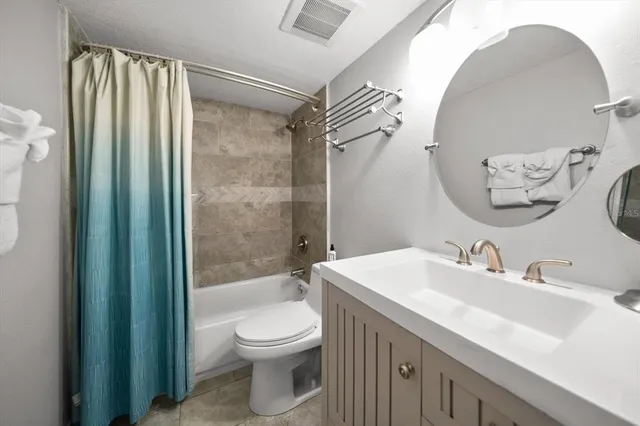 $849,000 | 1300 Gulf Boulevard, Unit 202, Indian Rocks Beach, FL 33785