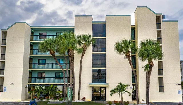 $849,000 | 1300 Gulf Boulevard, Unit 202, Indian Rocks Beach, FL 33785