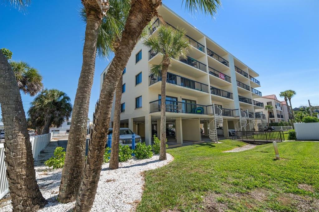 1300 Gulf Boulevard, Unit 202 Indian Rocks Beach, FL 33785 - Photo 8 of 53