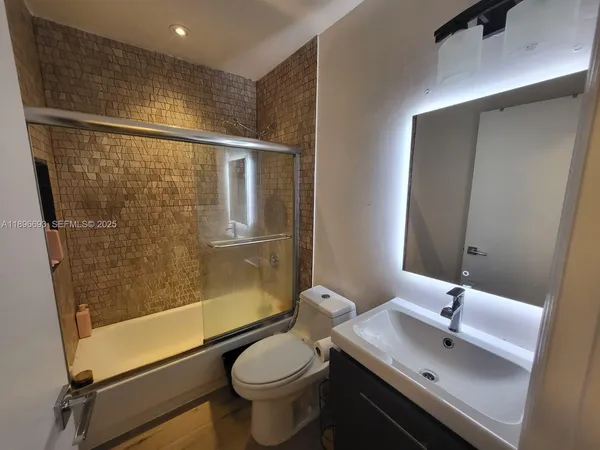 $425,000 | 13906 Southwest 173rd Terrace, Unit 13906, Miami, FL 33177