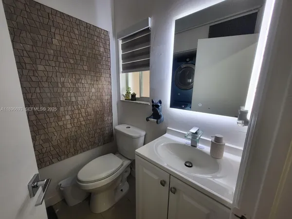$425,000 | 13906 Southwest 173rd Terrace, Unit 13906, Miami, FL 33177