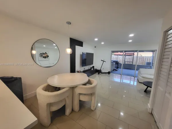 $425,000 | 13906 Southwest 173rd Terrace, Unit 13906, Miami, FL 33177