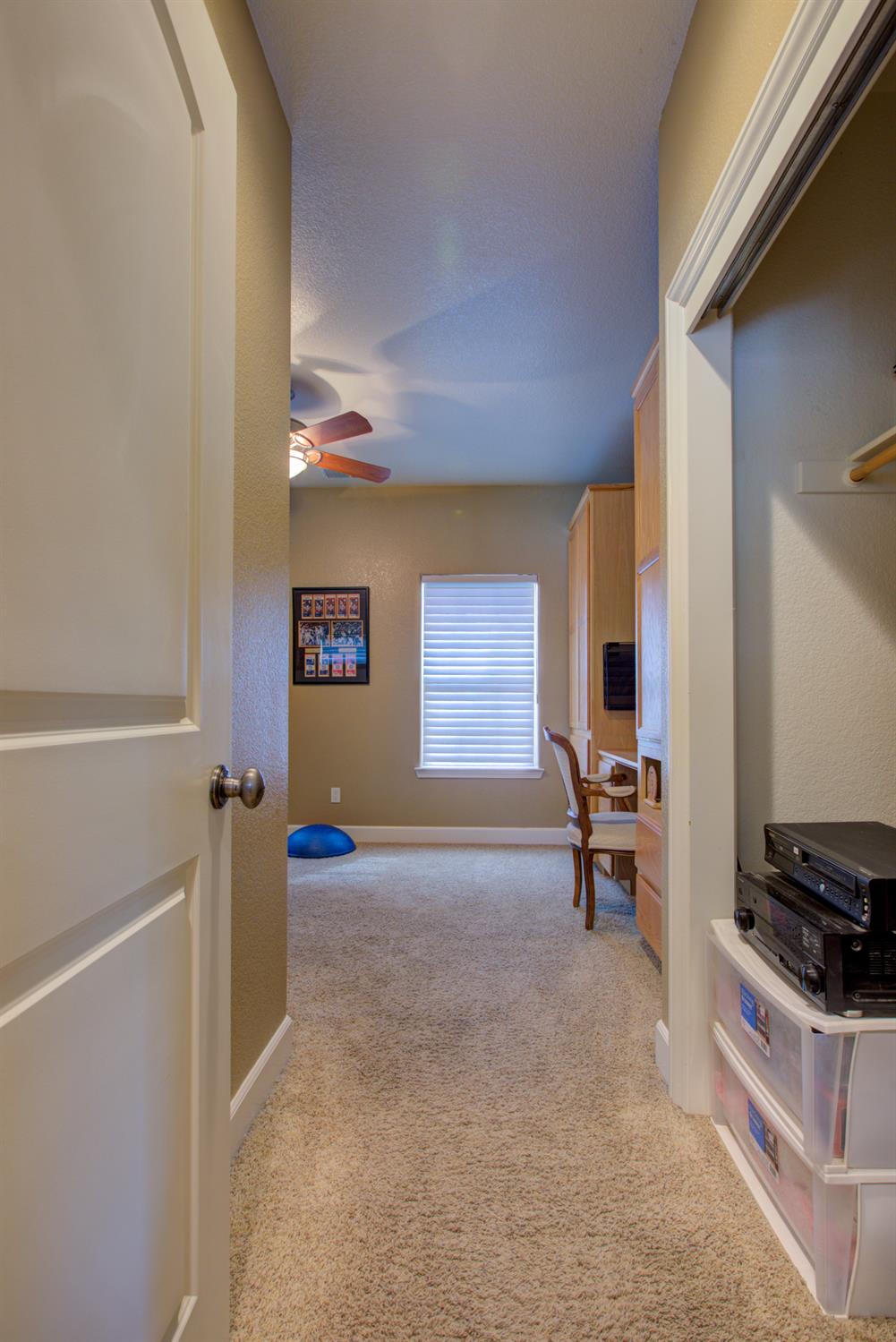 1054 Townhill Road Oakdale, CA 95361 - Photo 38 of 60
