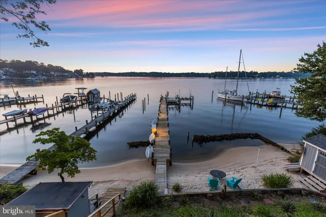 $2,000,000 | 330 South Riverside Drive, Crownsville, MD 21032