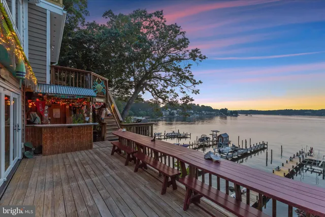 $2,000,000 | 330 South Riverside Drive, Crownsville, MD 21032