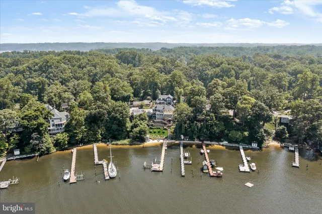 $2,000,000 | 330 South Riverside Drive, Crownsville, MD 21032