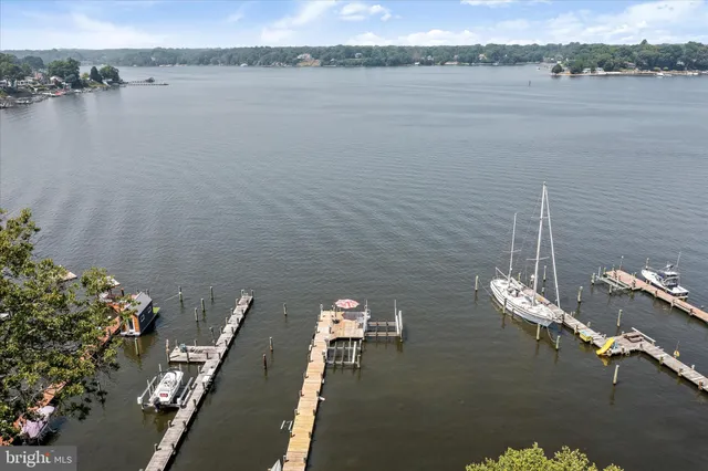 $2,000,000 | 330 South Riverside Drive, Crownsville, MD 21032