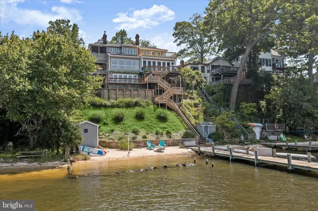 $2,000,000 | 330 South Riverside Drive, Crownsville, MD 21032