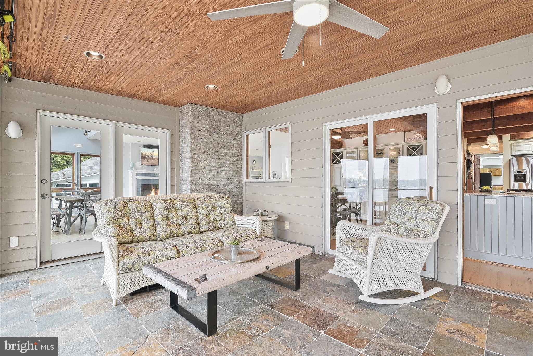 330 South Riverside Drive Crownsville, MD 21032 - Photo 31 of 137 Three Seasons Room