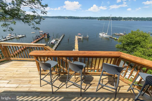 $2,000,000 | 330 South Riverside Drive, Crownsville, MD 21032