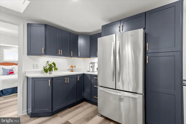 $2,000,000 | 330 South Riverside Drive, Crownsville, MD 21032