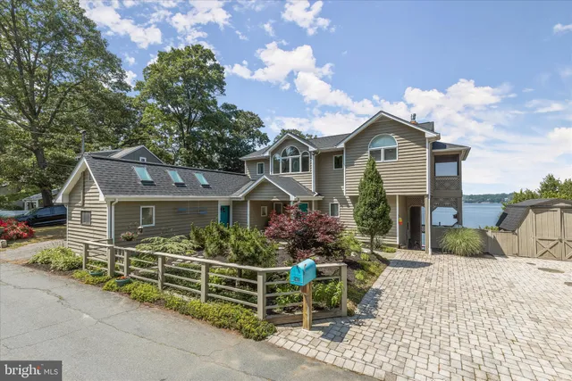 $2,000,000 | 330 South Riverside Drive, Crownsville, MD 21032