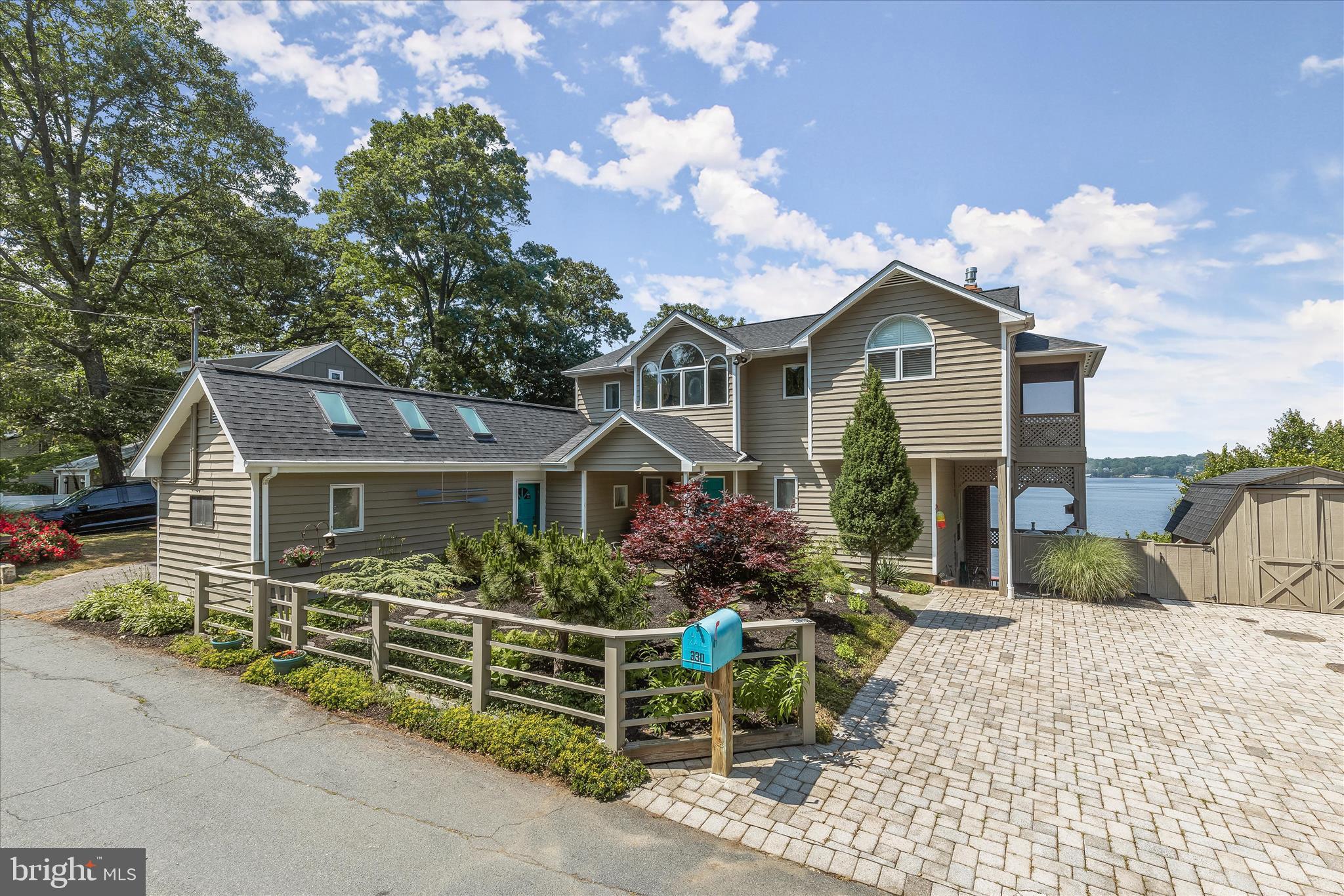 330 South Riverside Drive Crownsville, MD 21032 - Photo 6 of 137 6-Car Paver Parking