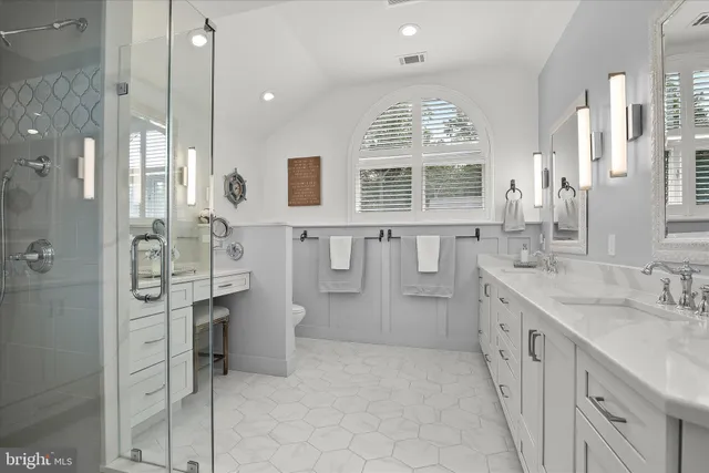 $2,000,000 | 330 South Riverside Drive, Crownsville, MD 21032