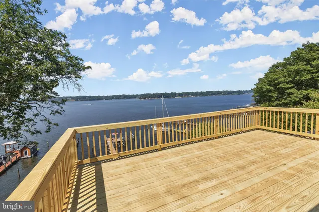 $2,000,000 | 330 South Riverside Drive, Crownsville, MD 21032