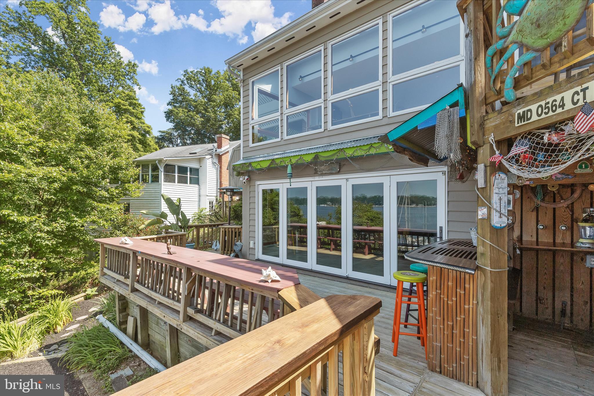 330 South Riverside Drive Crownsville, MD 21032 - Photo 75 of 137 a view of a building with a window and wooden fence