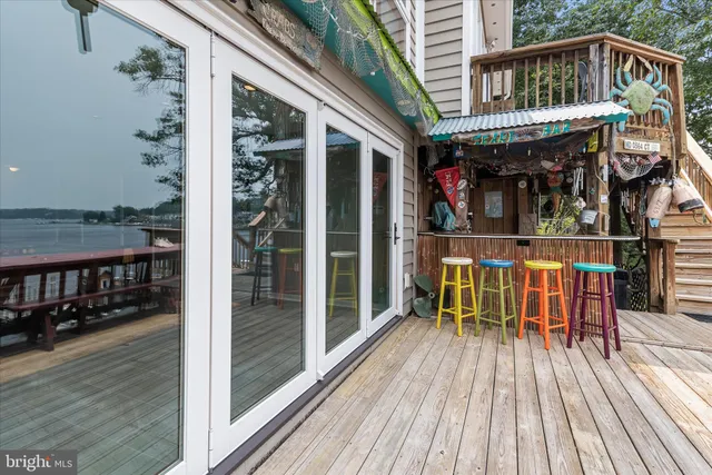 $2,000,000 | 330 South Riverside Drive, Crownsville, MD 21032