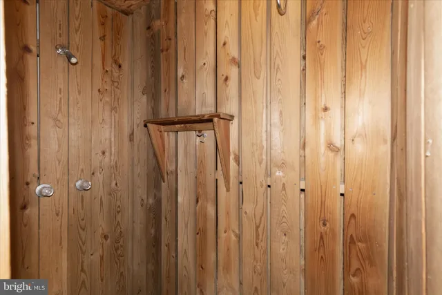 $2,000,000 | 330 South Riverside Drive, Crownsville, MD 21032