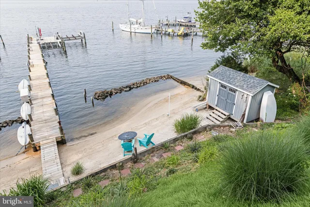 $2,000,000 | 330 South Riverside Drive, Crownsville, MD 21032