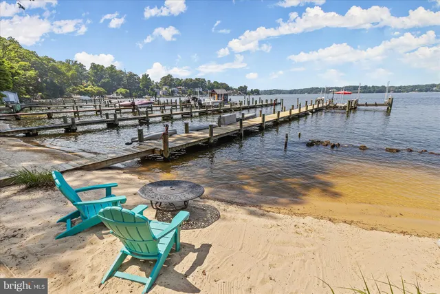 $2,000,000 | 330 South Riverside Drive, Crownsville, MD 21032