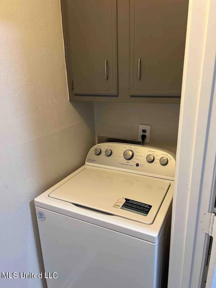 1255 East County Line Road, Unit A6 Jackson, MS 39211 - Photo 16 of 21 IMG_2898