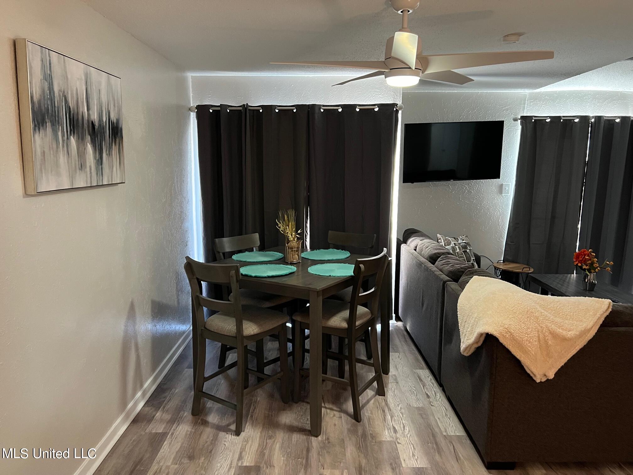 1255 East County Line Road, Unit A6 Jackson, MS 39211 - Photo 6 of 21 IMG_8461