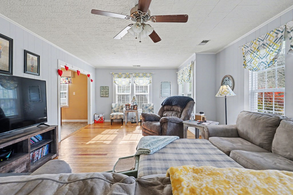 67 Lowell Street Murphy, NC 28906 - Photo 7 of 40